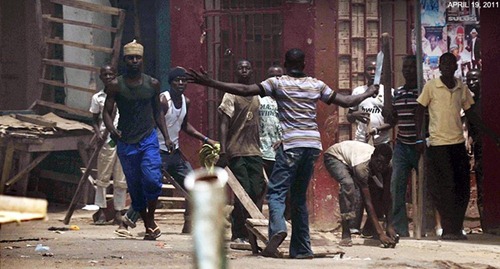 В Нигерии продолжаются массовые беспорядки с большим количеством жертв