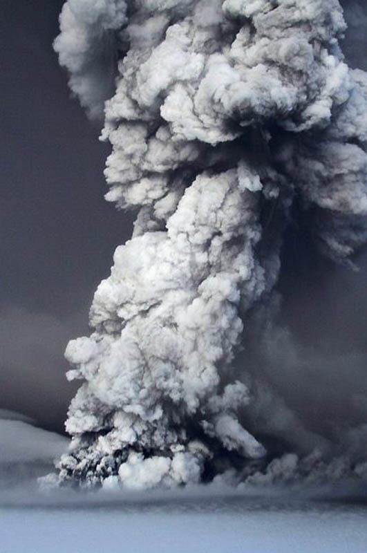 извержение вулкана Гримсвотн 22 мая 2011 года Исладния