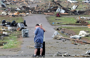 Торнадо, смерч, ураган в США. Последствия 27.05.2011 (видео)