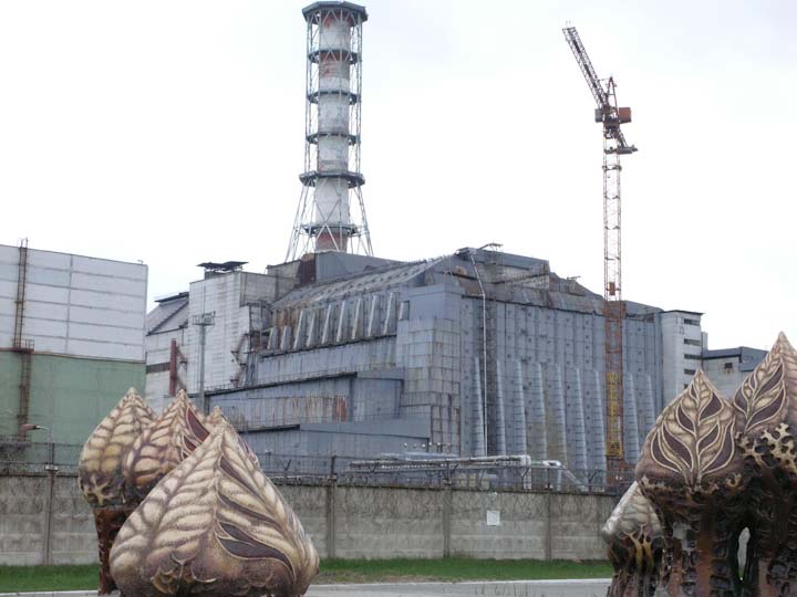 Чернобыль, Припять сегодня. Уникальные фото города и АЭС в 2011 (часть 1)