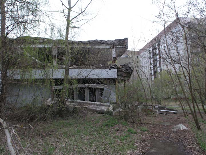 чернобыль, Припять, авария на АЭС, 2011, фото, последствия катастрофы, город-призрак сегодня