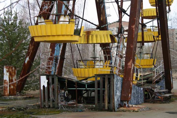 Чернобыль, Припять, катастрофа на АЭС, фото 2011 года, зона отчуждения, сегодня