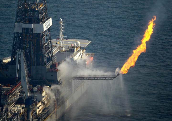 авария нефтяной платформы. Мексиканский залив, последствия катастрофы, ликвидация аварии, 2010, фото