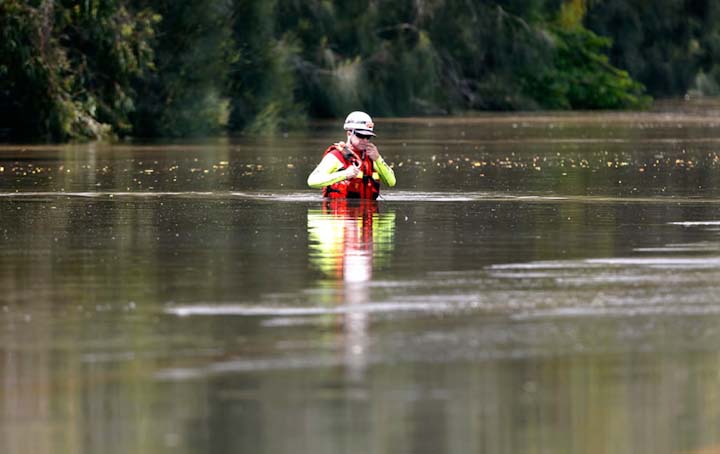 наводнение в Австралии 2010-2011, борьба со стихией, последствия катастрофы, спасательные работы