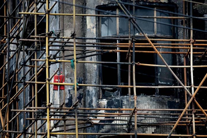 пожар в Шанхае, Китай в 2010 году, тушение, эвакуация