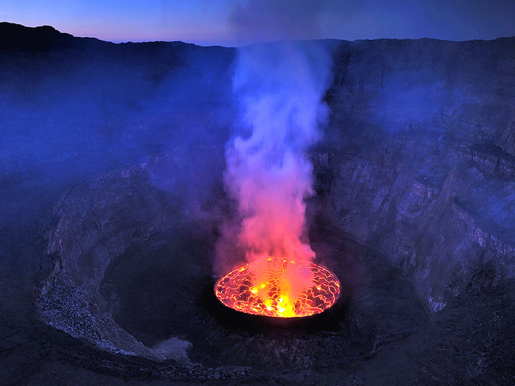 вулкан Ньюрингао Конго фото