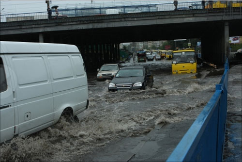 наводнение, потоп в Киеве 2011, фото очевидцев