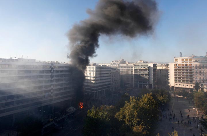 Греция, массовые беспорядки, демонстрации, война с полицией, октябрь 2011 года, уникальные фото