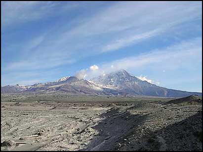 Извержение вулкана Шивелуч на Камчатке, 20.02.2013