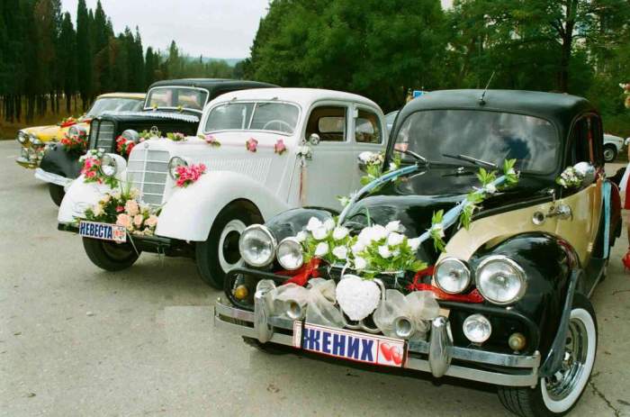 украшение машин на свадьбу