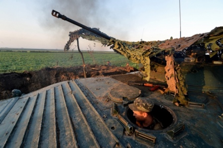 военные с АТО, война на Востоке Украины, пулеметная установка