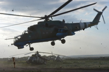военные с АТО, война на Востоке Украины, вертолет украинской армии