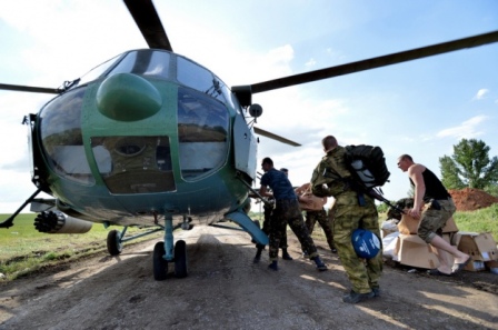 военные с АТО, война на Востоке Украины, вылет вертолета на боевое задание