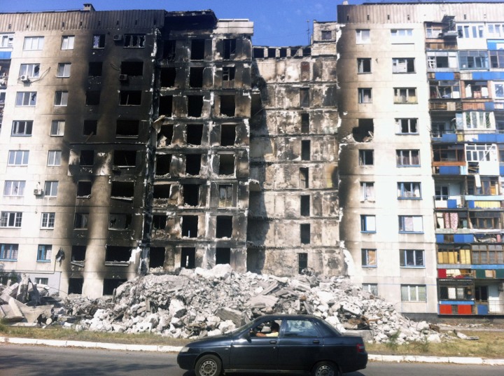 война против Украины в 2014 году, вторжение на Украину Росии, террористы обстрел жилых районов