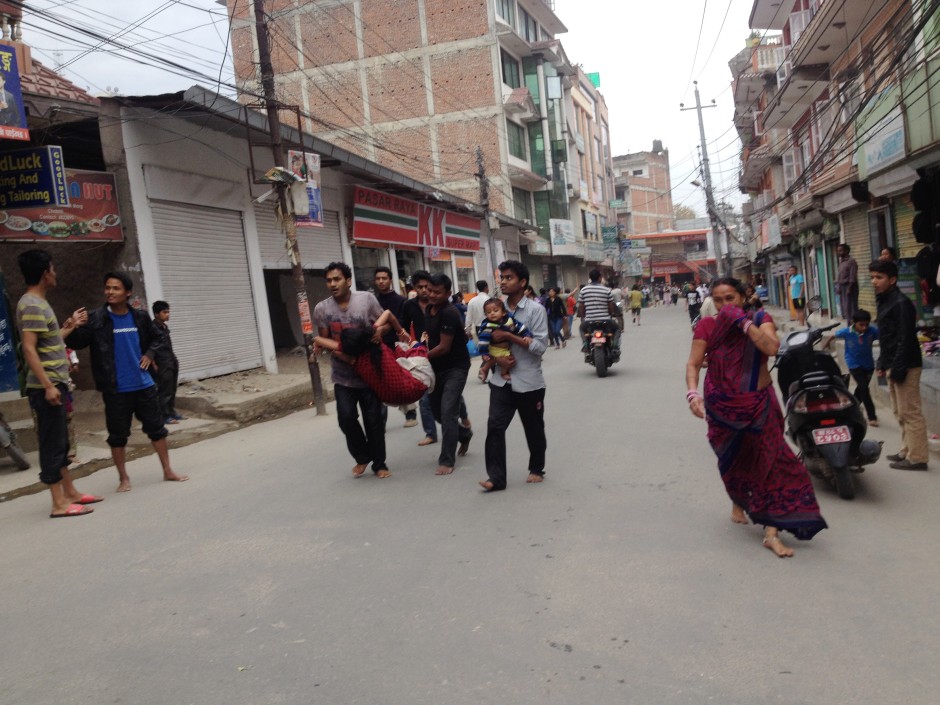 что сейчас происходит в непале в апреле 2015
